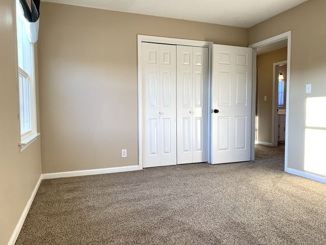 1233 Cobblestone Ln, Clarksville, TN 37042