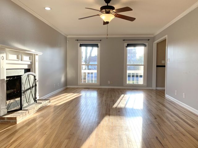 1233 Cobblestone Ln, Clarksville, TN 37042