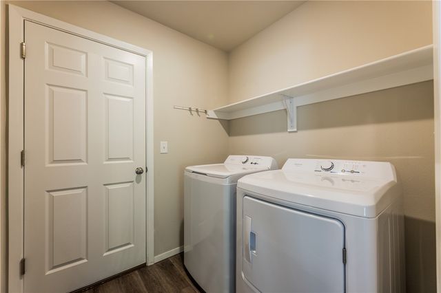 3067 S Saline Alley, Fayetteville, AR 72701