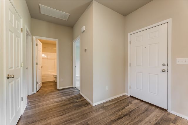 3067 S Saline Alley, Fayetteville, AR 72701