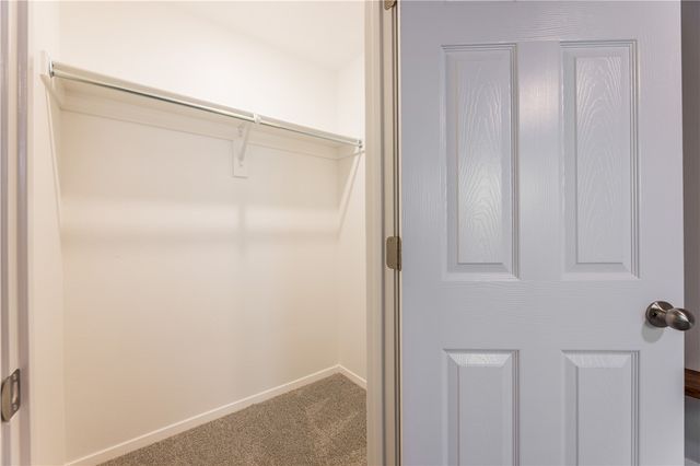 3067 S Saline Alley, Fayetteville, AR 72701