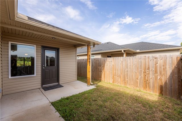 3067 S Saline Alley, Fayetteville, AR 72701