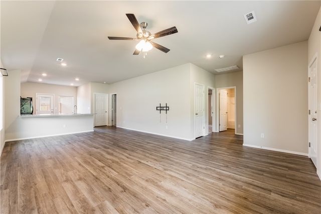 3067 S Saline Alley, Fayetteville, AR 72701