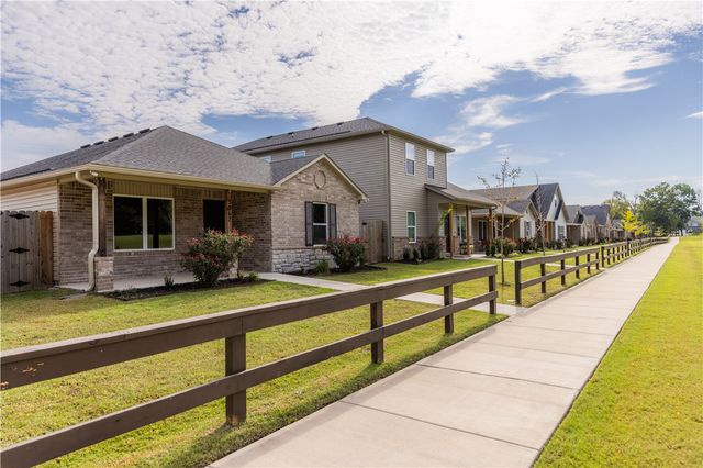 3067 S Saline Alley, Fayetteville, AR 72701
