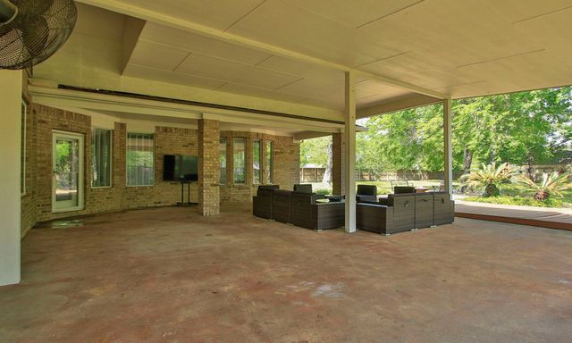 2619 Silver Shadow, Conroe, TX 77304