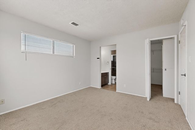 331 Nicklaus Drive SE, Rio Rancho, NM 87124