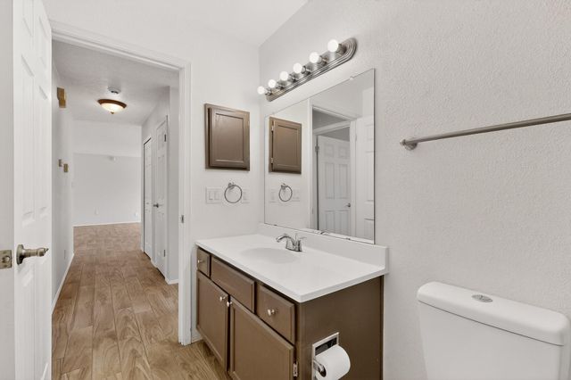 331 Nicklaus Drive SE, Rio Rancho, NM 87124