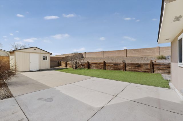 331 Nicklaus Drive SE, Rio Rancho, NM 87124