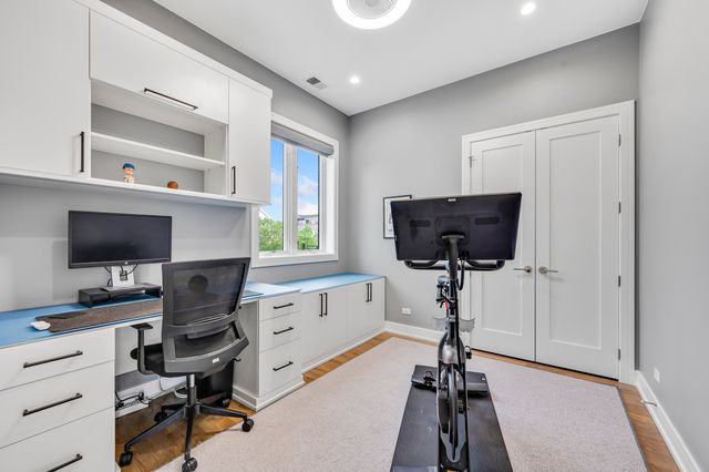 1310 N Cleveland Avenue 3, Chicago, IL 60610