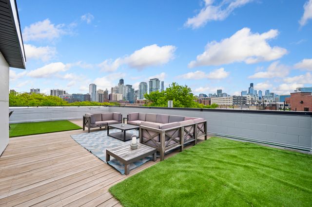 1310 N Cleveland Avenue 3, Chicago, IL 60610