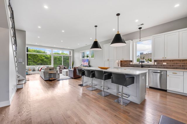 1310 N Cleveland Avenue 3, Chicago, IL 60610