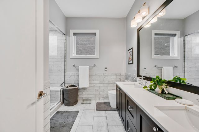 1310 N Cleveland Avenue 3, Chicago, IL 60610