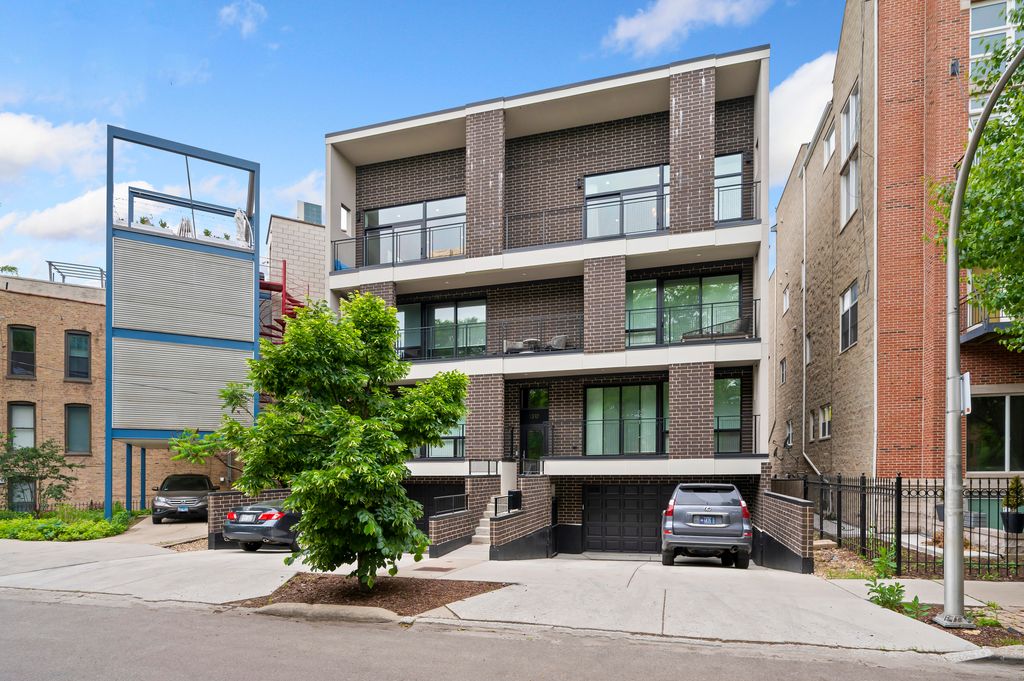 1310 N Cleveland Avenue 3, Chicago, IL 60610