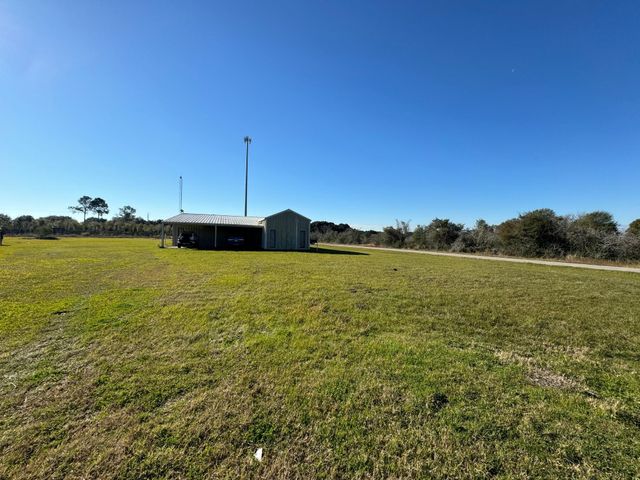 32503 Pecan Hill Drive, Brookshire, TX 77423