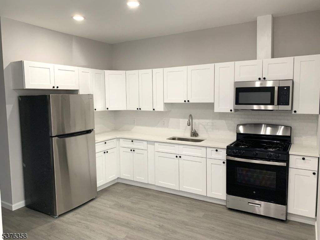 1457 67Th St, North Bergen Twp., NJ 07047