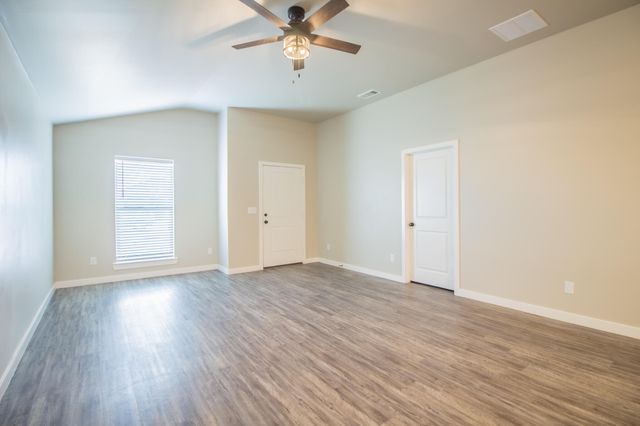 3213 Waverly Avenue, Lubbock, TX 79407