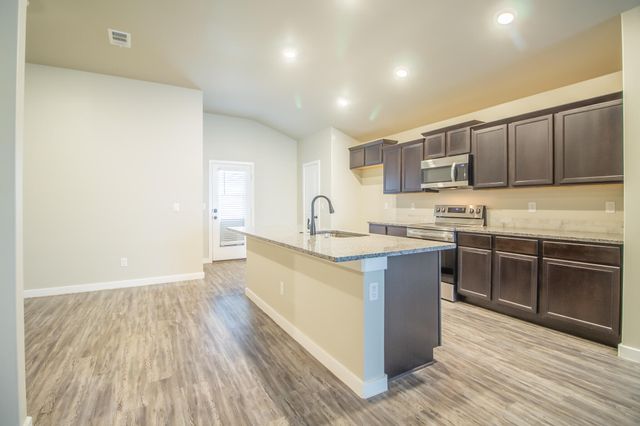 3213 Waverly Avenue, Lubbock, TX 79407