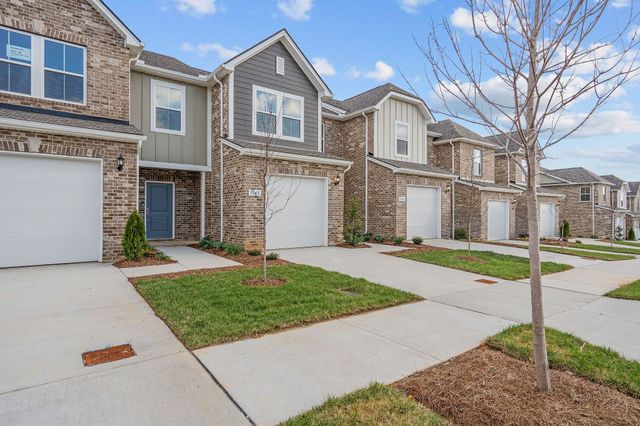 7124 Mapleside Ln, Fairview, TN 37062