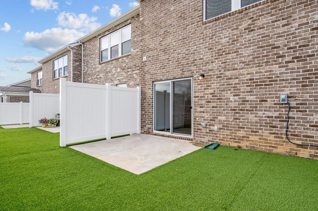 7124 Mapleside Ln, Fairview, TN 37062