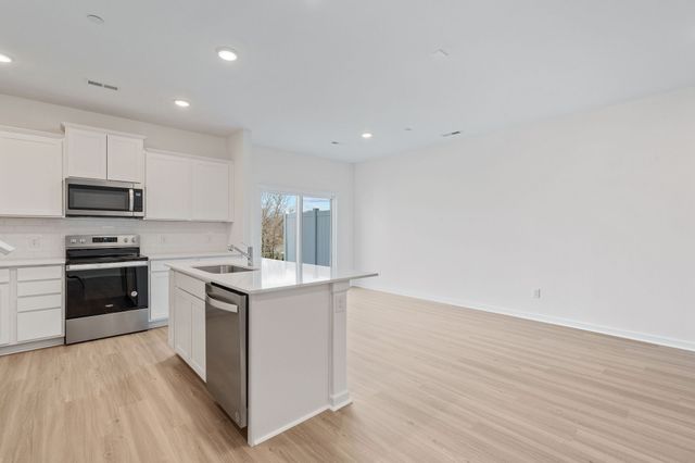 7124 Mapleside Ln, Fairview, TN 37062