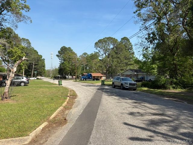 3825 Pickfair Street, Montgomery, AL 36116