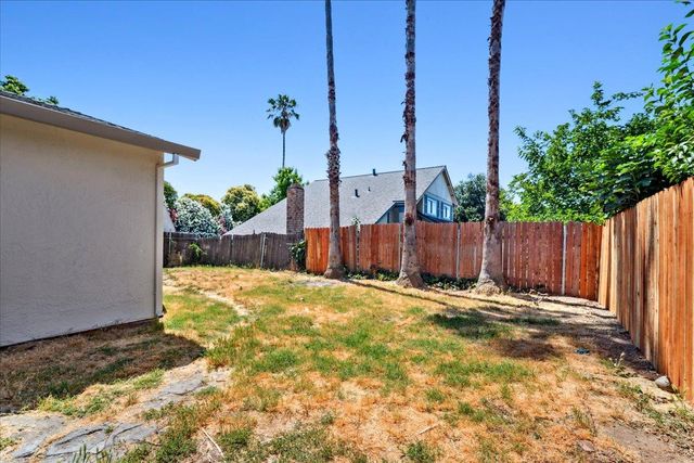 7104 Catamaran Dr, Citrus Heights, CA 95621
