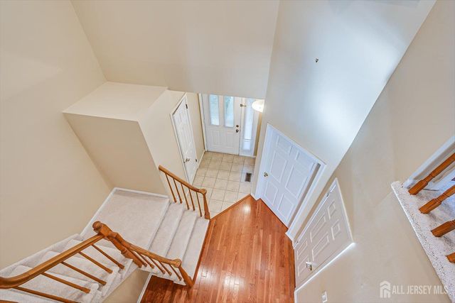 52 Springwood Court, South Brunswick, NJ 08540