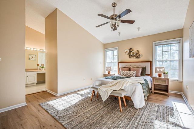 52 Springwood Court, South Brunswick, NJ 08540