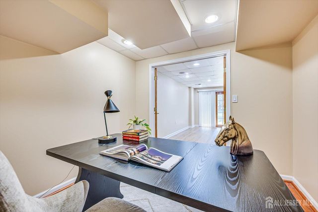 52 Springwood Court, South Brunswick, NJ 08540