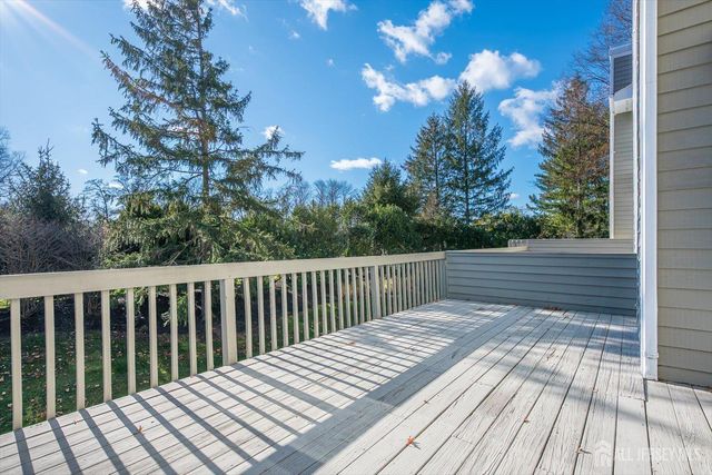 52 Springwood Court, South Brunswick, NJ 08540