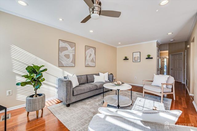 52 Springwood Court, South Brunswick, NJ 08540