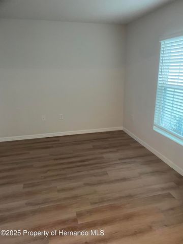 14473 Cedarwood Avenue, Weeki Wachee, FL 34614