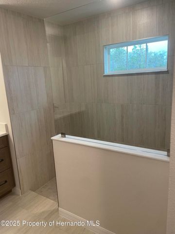 14473 Cedarwood Avenue, Weeki Wachee, FL 34614