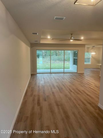 14473 Cedarwood Avenue, Weeki Wachee, FL 34614