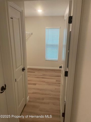 14473 Cedarwood Avenue, Weeki Wachee, FL 34614