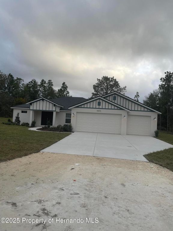 14473 Cedarwood Avenue, Weeki Wachee, FL 34614