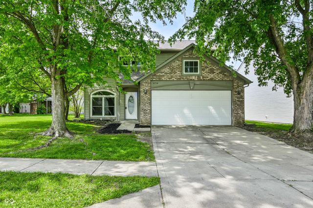 6754 Wimbledon Drive, Zionsville, IN 46077