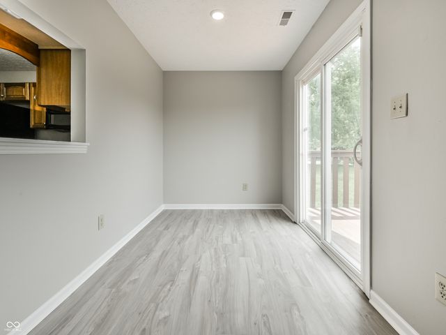 6754 Wimbledon Drive, Zionsville, IN 46077
