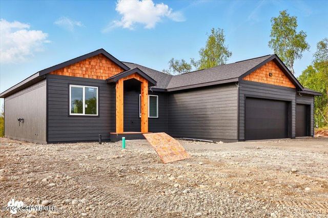 2534 W Longview Circle, Wasilla, AK 99654