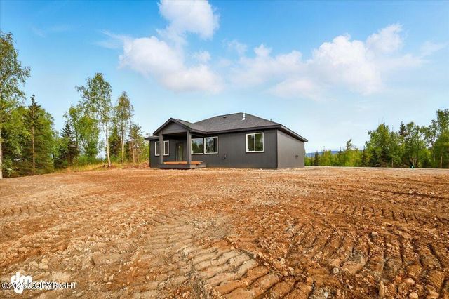 2534 W Longview Circle, Wasilla, AK 99654