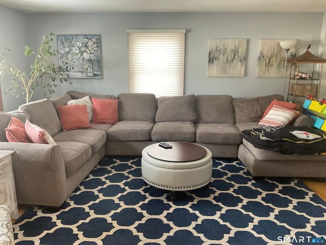 83 Deramo Place, Bridgeport, CT 06606