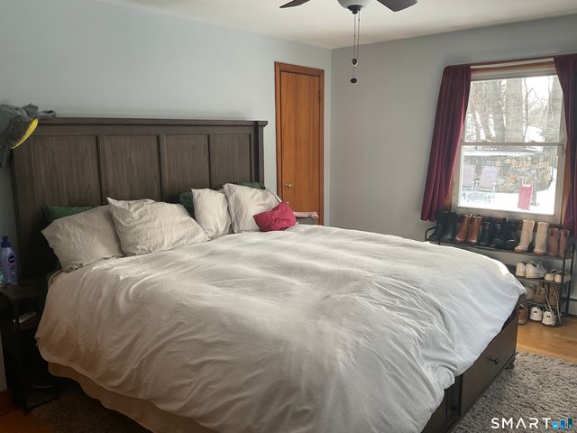 83 Deramo Place, Bridgeport, CT 06606