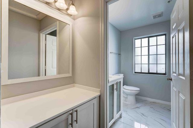 4685 N Haverhill Road C1, West Palm Beach, FL 33417