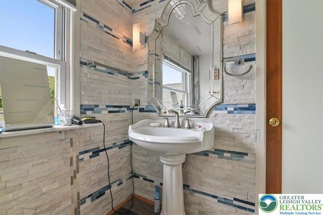 413 South Avenue, Jim Thorpe Boro, PA 18229