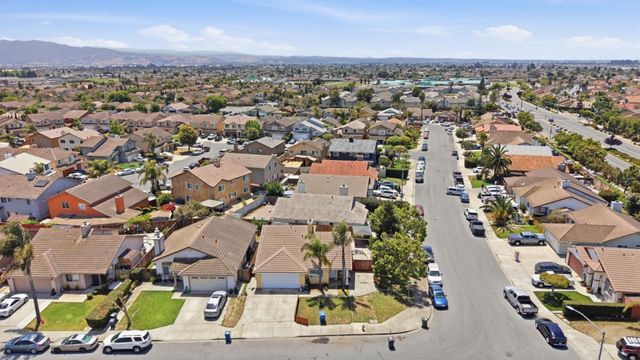1015 Eagle Drive, Salinas, CA 93905