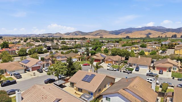 1015 Eagle Drive, Salinas, CA 93905