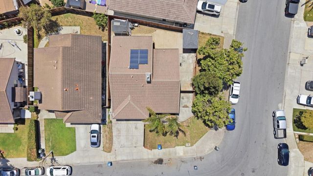 1015 Eagle Drive, Salinas, CA 93905