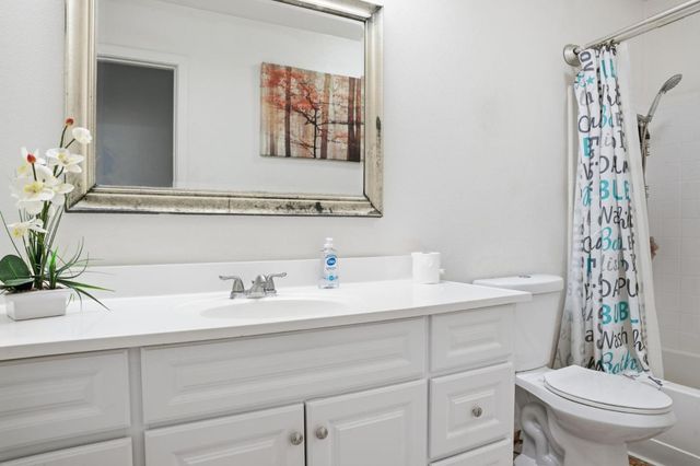 1015 Eagle Drive, Salinas, CA 93905
