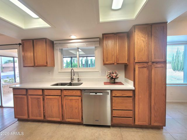 12450 W TIGERSEYE Drive, Sun City West, AZ 85375