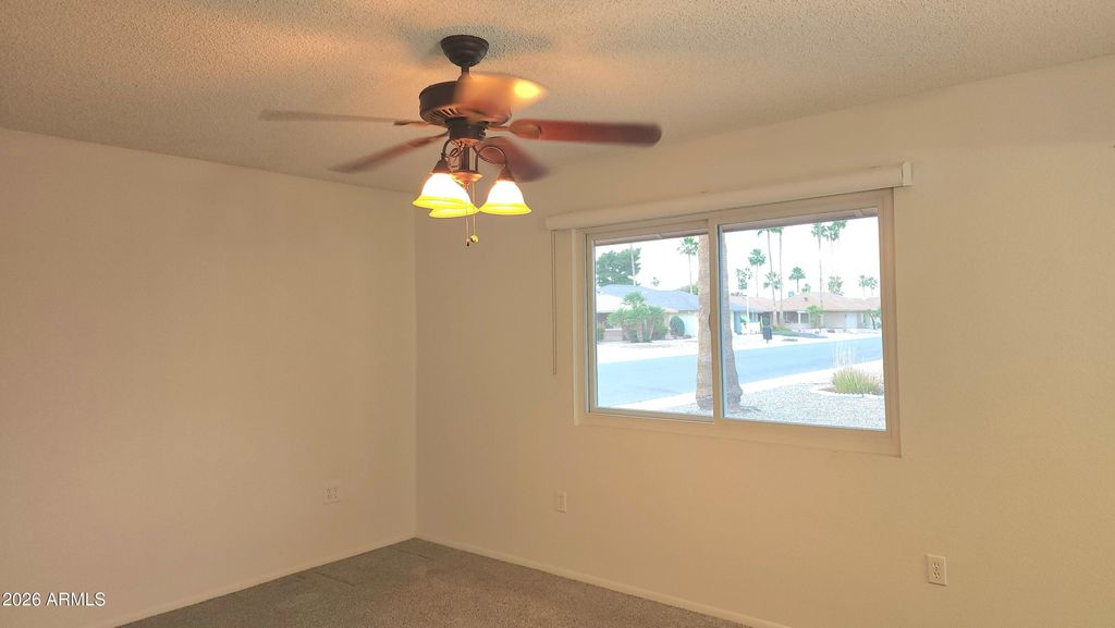 Image 19 of property listing at 12450 W TIGERSEYE Drive, Sun City West, AZ 85375